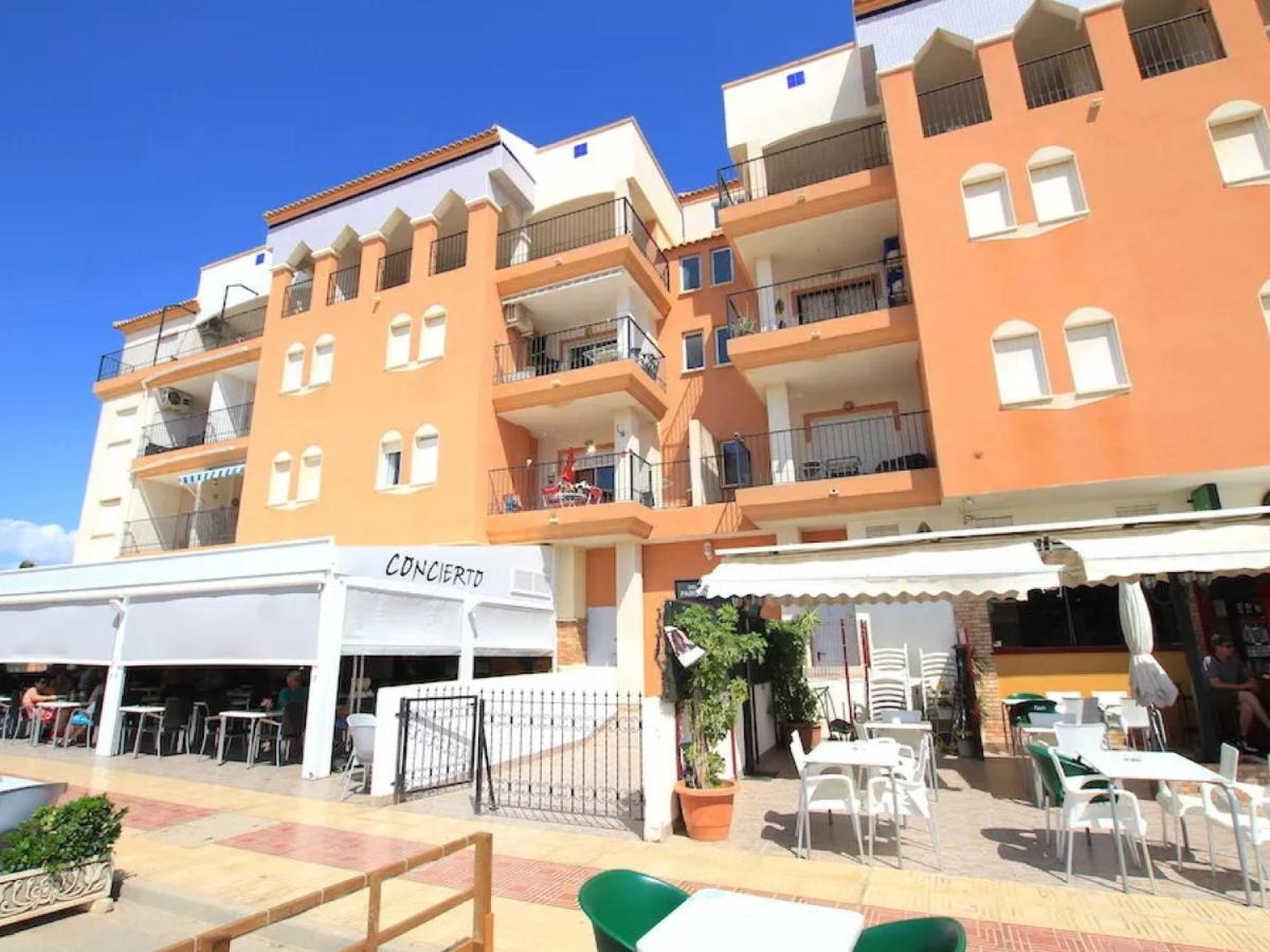 Lovely Apartment In Playa Flamenca Orihuela Exterior photo