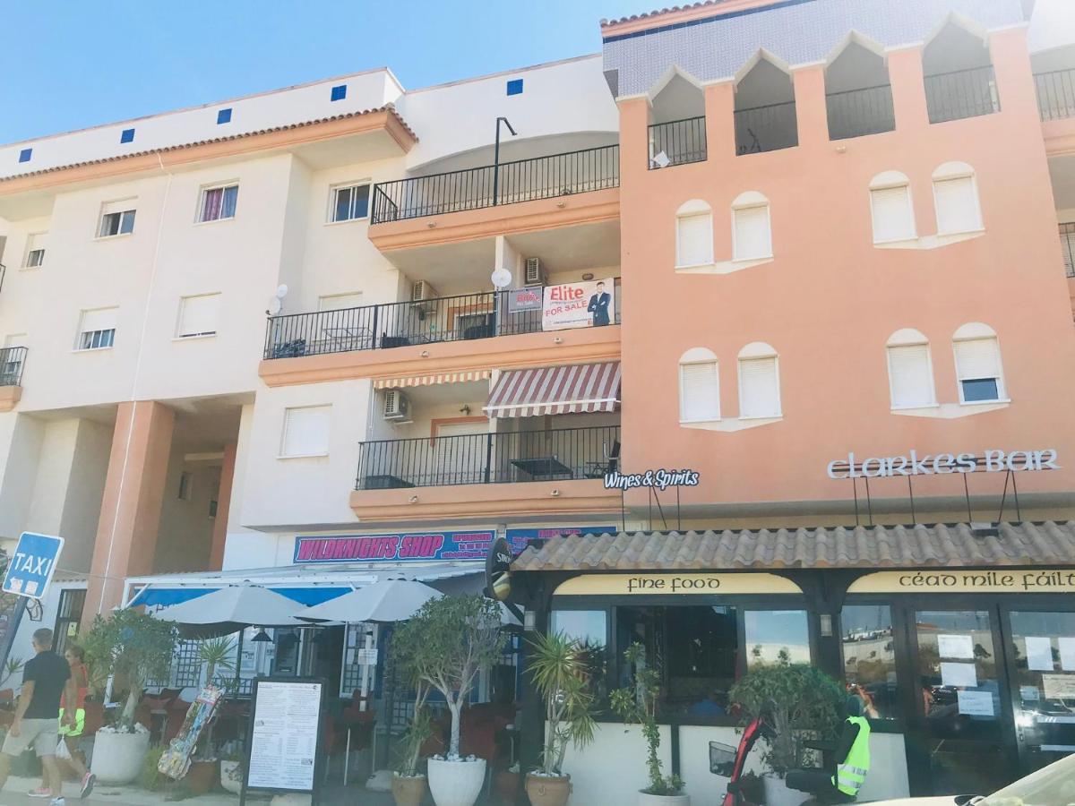 Lovely Apartment In Playa Flamenca Orihuela Exterior photo